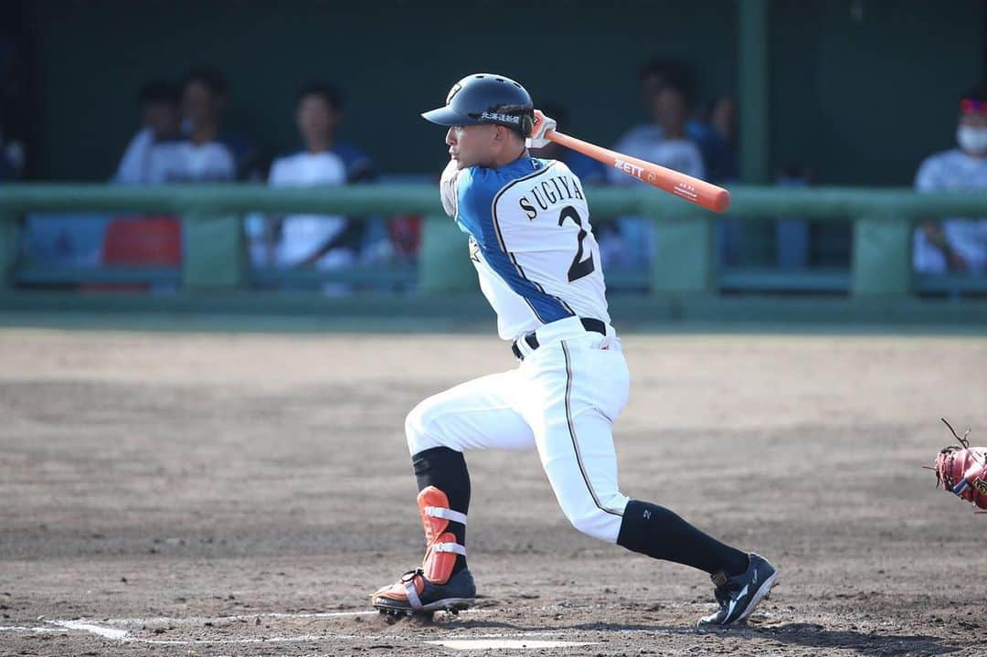 杉谷拳士さんのインスタグラム写真 - (杉谷拳士Instagram)「お疲れ様です😄 8月9日は⚾️野球の日‼︎  4年ぶりの函館開催が終わりました😊  父親の出身地でもある函館。 幼少期は南茅部町をよく走り回ってました(๑˃̵ᴗ˂̵) 南茅部町は昆布が有名なんです‼️ 天日干しされてる昆布にいたずらばかりしておじいちゃんに追いかけ回されてました。。。🙇‍♀️ 4年ぶりの開催で杉谷一族の地元で元気に走り回れたことは嬉しかったです😊💪  もう少しで後半戦が始まります☺️ 函館いかめしパワーで張り切って頑張ります‼️‼️  #北海道 #函館 #いかめし #美味しい #昆布 #感謝 #恩返し #野球 #おじいちゃん、おばあちゃん #ありがとう #野球始めたきっかけは函館」8月9日 17時09分 - kenshi.02