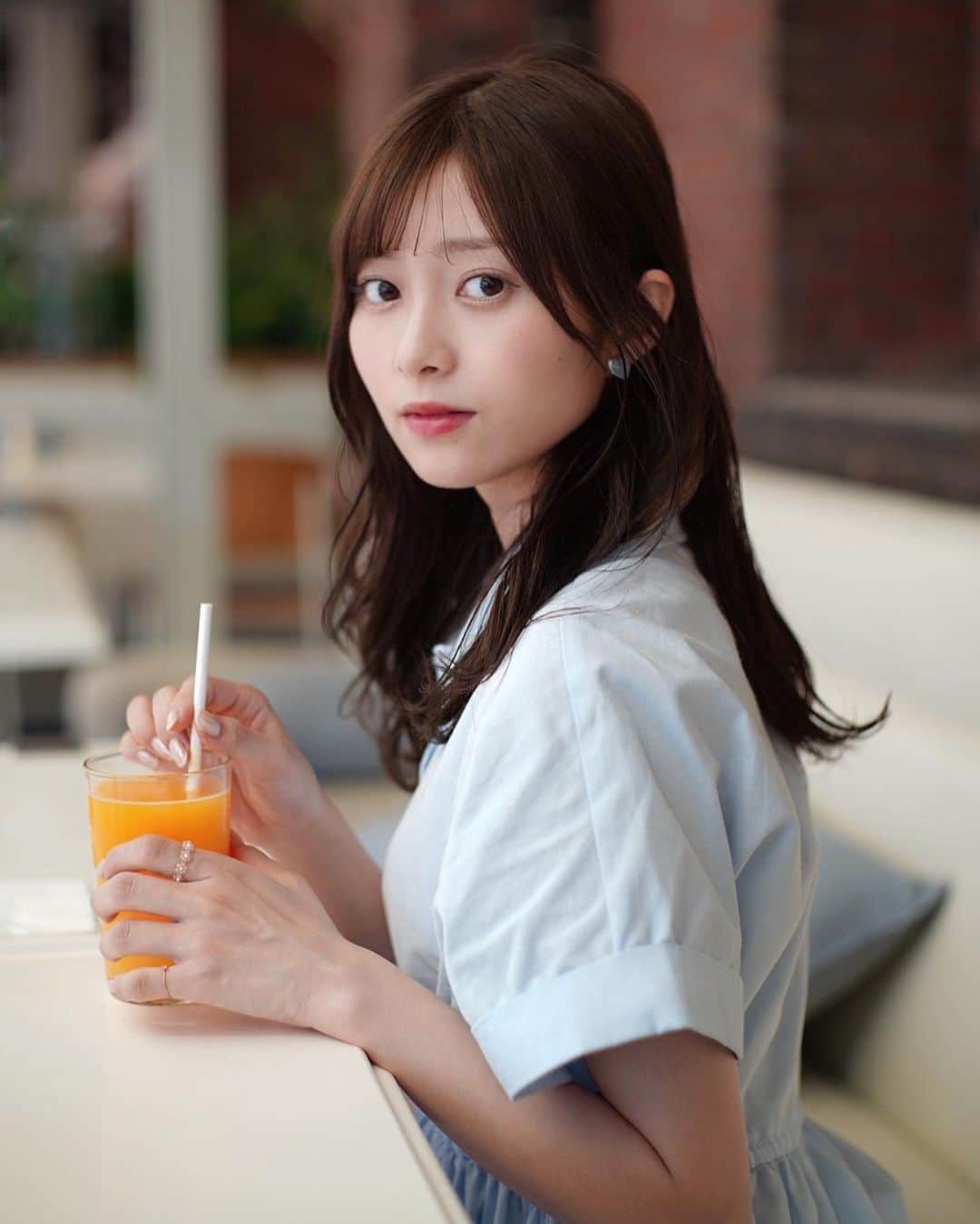 松川星さんのインスタグラム写真 - (松川星Instagram)「オレンジジュースって夏飲みたくなる🧃」8月9日 21時57分 - akarin__rin