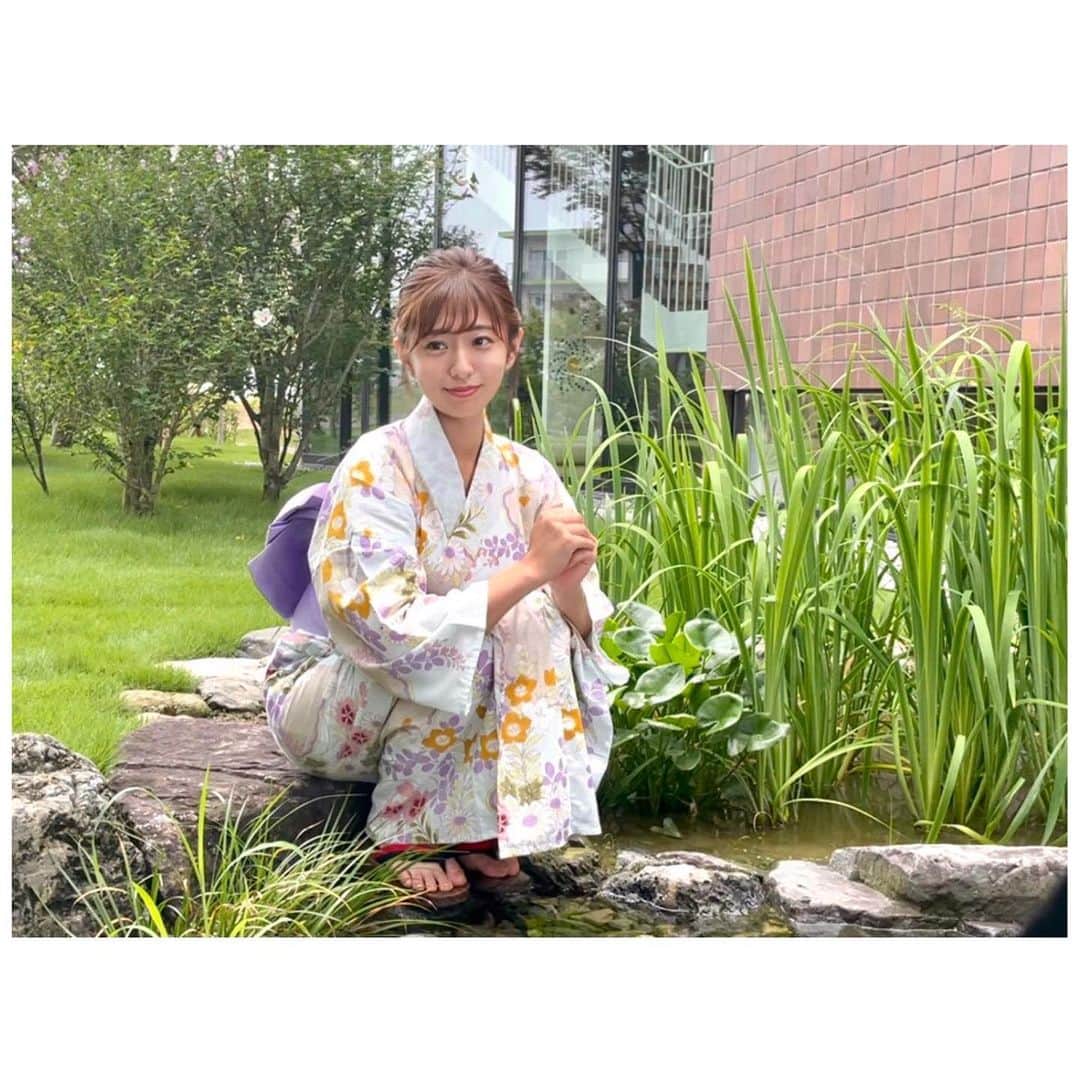 白戸ゆめのさんのインスタグラム写真 - (白戸ゆめのInstagram)「🎐 . #FLASH オフショットラスト🦭 最後は夏らしい浴衣で👘 . この浴衣だけ唯一私物です！ back numberが大好きなんですが 「#わたがし」という曲に出てくる 水色に花びらの浴衣がこの世で1番〜〜 に憧れて2年探して見つけたお気に入りのもの🤣💕 . 新社屋の中庭にとても映えました✨ 毎日オフショット投稿に お付き合いいただきありがとうございました！ あすからはニュースパ宜しくお願いします⭐️ . #週刊誌 #週刊flash #グラビア #撮影 #浴衣 #夏 #夏コーデ #夏祭り #庭園 #中庭 #涼 #backnumber」8月9日 22時12分 - yumeno.s_