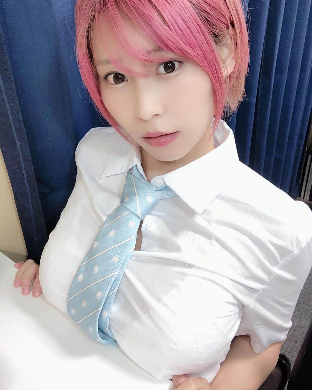 塚田綾佳のインスタグラム