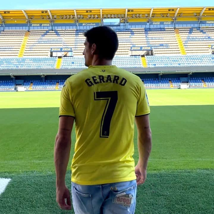 ジェラール・モレノのインスタグラム：「Groguets, tengo un mensaje para vosotros 📺💛  #Endavant #Villarreal #GM7 #renovacion」