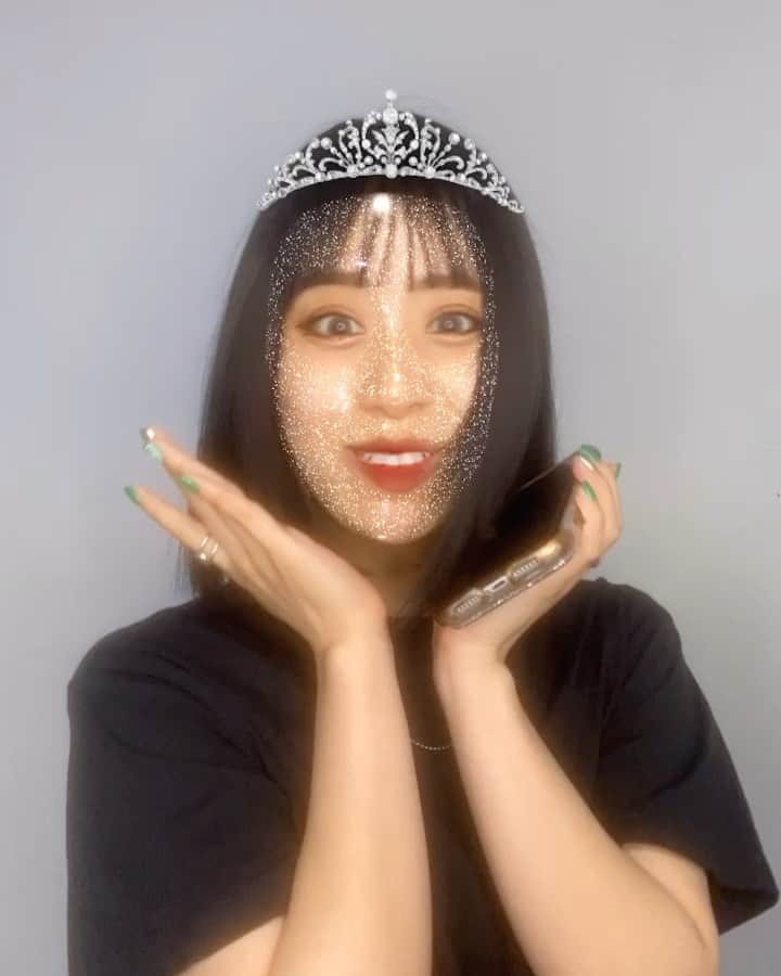 岩田まありのインスタグラム：「みなさまこんにちは！ 投稿できる写真なさすぎて訳のわからんもの載せてしまいます☆  そしてそして 次のラジオは8月14日‼️ レインボータウンFM姫ラジ‼️ 16時〜東西さん木場駅ね‼️ 集合ね‼️了解ね‼️  シクヨロメロディ✌️」