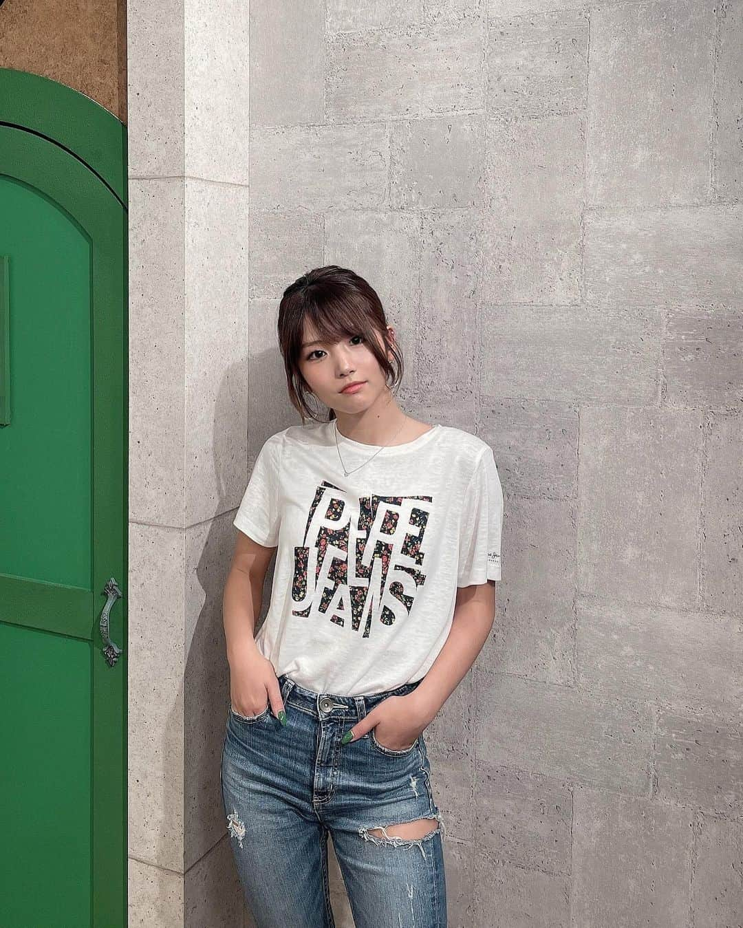 かのあい。さんのインスタグラム写真 - (かのあい。Instagram)「収録の時に着ていた衣装は、 the 夏って感じのTシャツに タイガースカラーのパーカー🐯💛 どっちも水着の上に着るのもめちゃ可愛い💡 @pepejeans  @byjott @jottjapan  . . #pepejeans #byjott   #instagood #photooftheday  #fashion #fashiongram  #happy #picoftheday  #me #ootd #instadaily #일상  #holiday  #今日のコーデ #低身長  #低身長コーデ #カノアイコーデ  #옷스타그램 #옷」8月10日 15時15分 - _aiai.com_