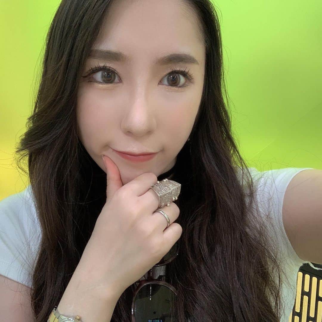 舞原聖のインスタグラム：「事務所に行ってきた☺️ . . . #AV女優 #セクシー女優 #人妻 #粉我 #请多多关照 #팔로미 #팔로우미 #오오티디 #패션 #wife #milf #mature #japanese #japanesewife #asian #jav #followｍe」