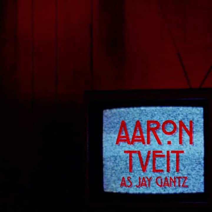 アーロン・トヴェイトのインスタグラム：「Be careful in the woods. Got to be a part of another great (frightening) tale. Check us out!  Streaming Thursday on #FXonHulu. #AHStories #AmericanHorrorSummer」