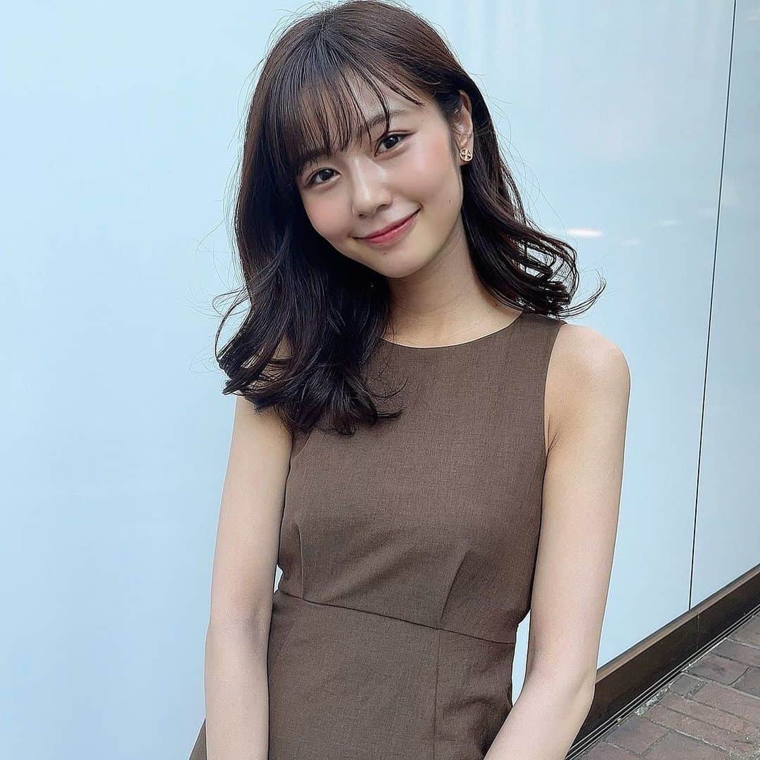 杉浦みずきのインスタグラム：「. 表情4変化 最後だけ、、え？ ・ ・ #私服 #ワンピース #snidel #スナイデル #ブラウンコーデ #ootd」