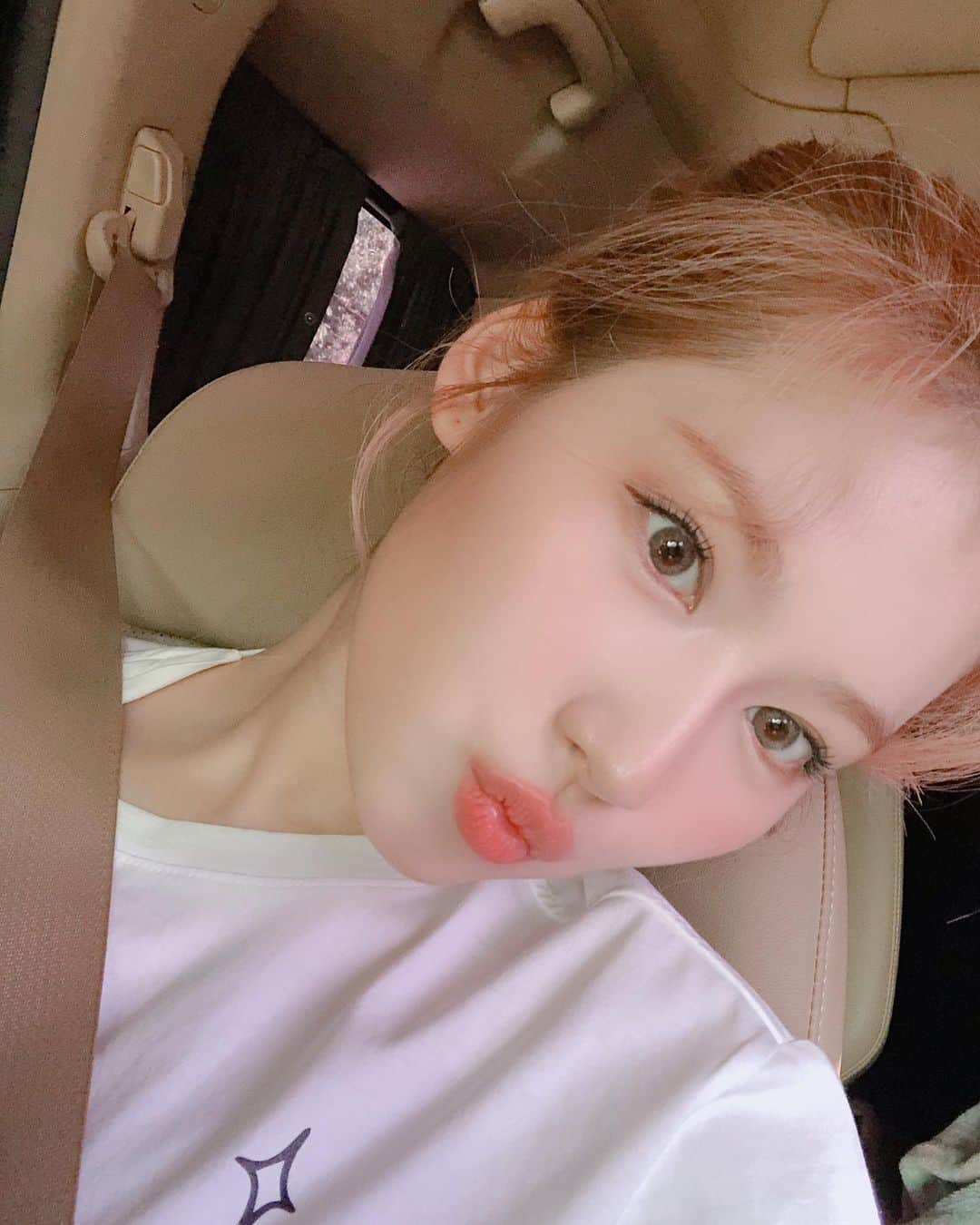 TWICEさんのインスタグラム写真 - (TWICEInstagram)「까꿍🐣🌼」8月10日 22時59分 - twicetagram