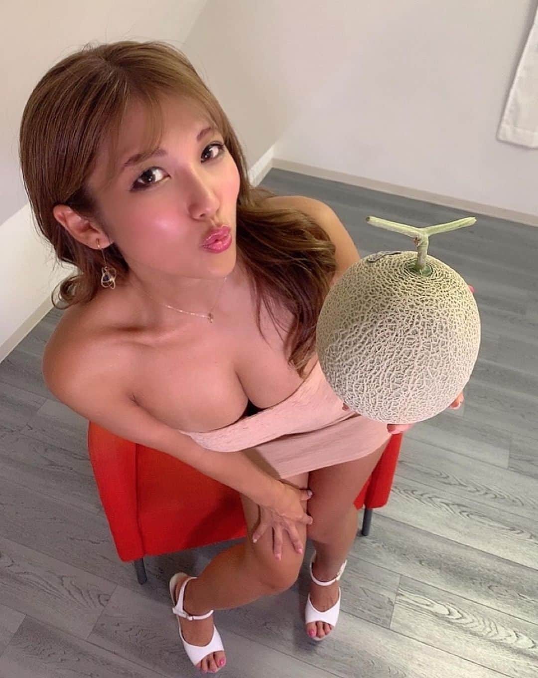 神谷麻美さんのインスタグラム写真 - (神谷麻美Instagram)「#今日もありがとう ❤️‍🔥😘❤️‍🔥🌈❤️‍🔥   #メロン 大好き😋🍦🍈❤️‍🔥🐆❤️‍🔥  #めろん 🍈 #melon ちゃん🍈❤️‍🔥🍈❤️‍🔥🍈❤️‍🔥」8月10日 23時10分 - asamice428