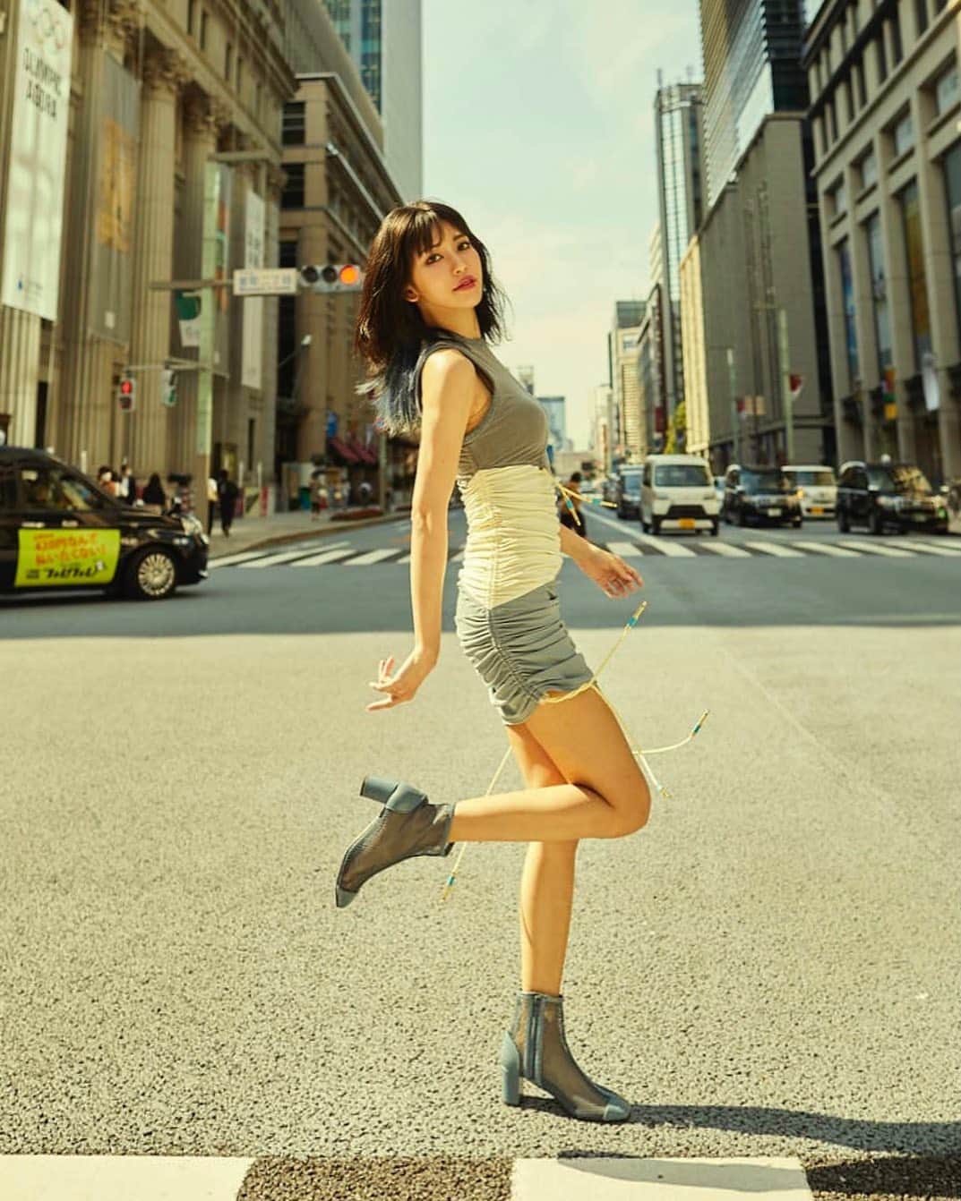 のインスタグラム：「♡ Tokyo is still hot❤️‍🔥 #monemilk  #femaledj #endofsummer」