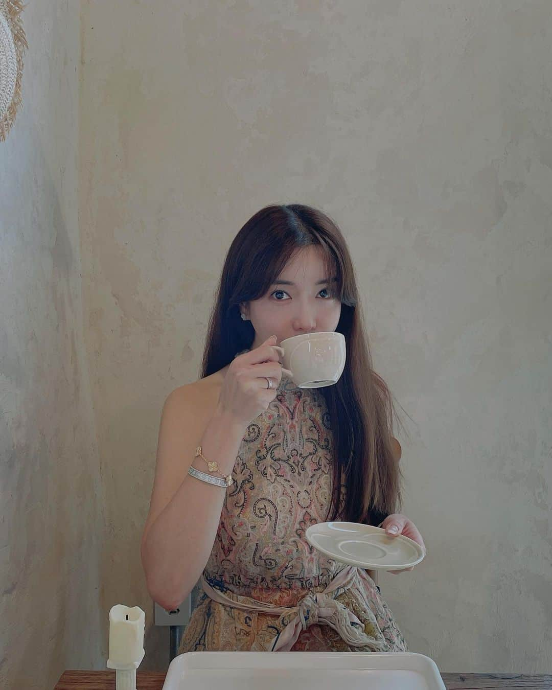 アン・シネさんのインスタグラム写真 - (アン・シネInstagram)「Would you like a cuppa ☕️ ?」8月25日 14時48分 - shinaeahn