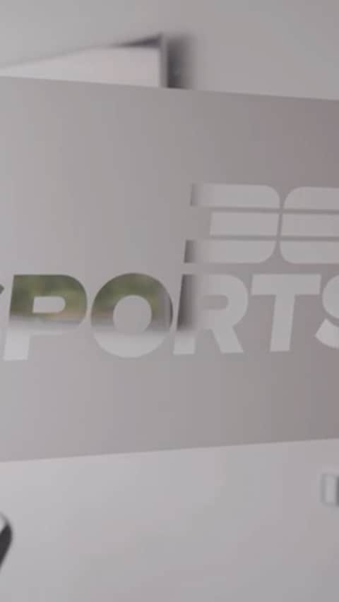レナ・ゲースリンクのインスタグラム：「I am ready for a new chapter in my life @sports360 🙌」