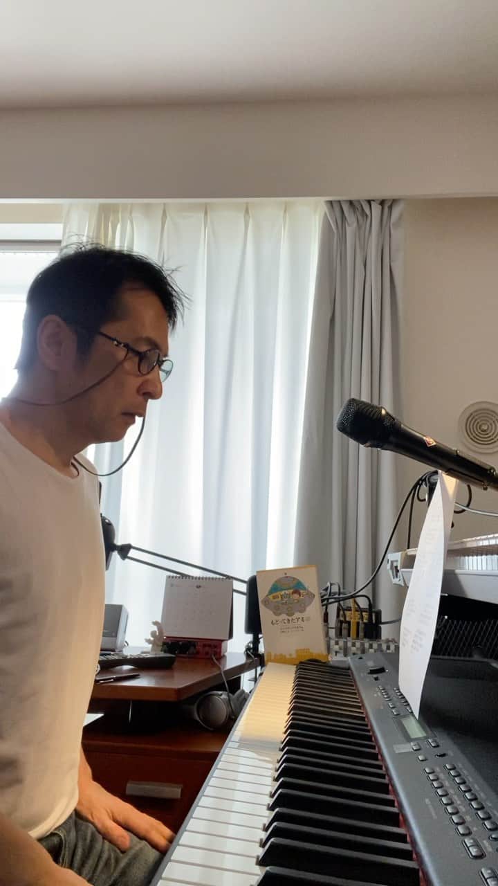 徳永英明のインスタグラム：「詩曲　徳永英明 編曲　瀬尾一三 ピアノアレンジ　坂本昌之  これで豊洲でのオリジナル曲は終えました 豊洲に来ていなかったファンの皆さん聴いてくれてありがとうございます♪  次はカバーを上げます」
