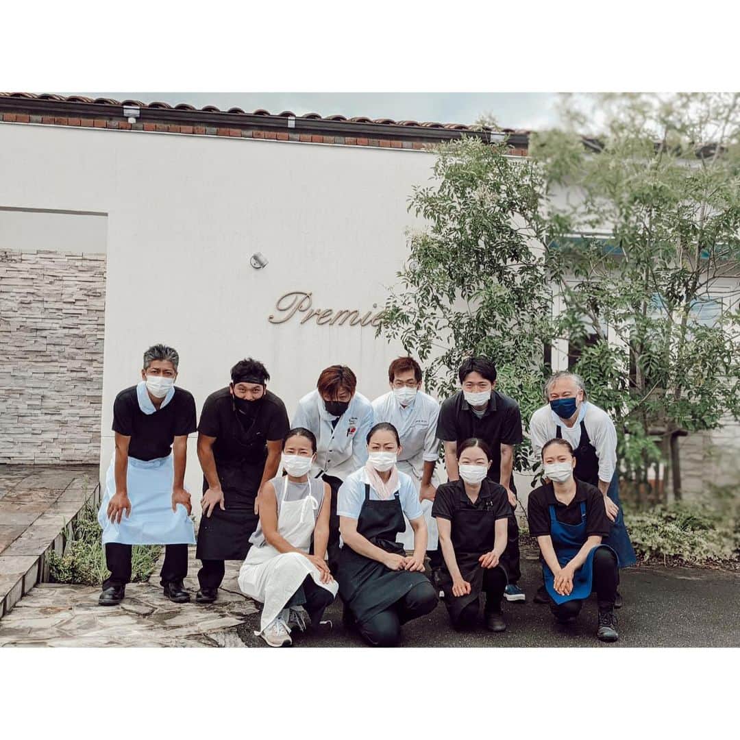紗栄子さんのインスタグラム写真 - (紗栄子Instagram)「8月の台風・大雨の被害を受けた地域に対して、皆様からご支援いただきました支援金を用いて、昨日と今日で佐賀県の「フレンチキッチンプルミ( @french_kitchen_premier )」様、「中華料理貴靖( @sagatakayasu )」様、「おばんざい寿栄( @juei_conomi )」様、「農家の厨 野々香( @saga_nonoka )」様にお弁当を作って頂き、2日間で計1185個のお弁当を被災地の皆様にお届けすることができました。  また、以下のお店の方々からも調理や配送などのボランティアにご協力いただきました。 お店の営業を続けながらのご参加に、心より感謝申し上げます。  ※順不同・敬称略 ・中華料理あんにん( @chinakitchenannin ) ・トラットリヤミマサカ( @trattoriyamimasaka) ・御料理 最なか( @monaka_no_tuki ) ・ビストロ エ ヴァン カドゥー ( @bistroetvincadeau ) ・日本料理 保名( @japanese_restaurant_yasuna ) ・ダイニングいけがみ( @diningikegami ) ・和多屋別荘( @watayabesso.public_relations ) ・LIB COFFEE IMARI( @lib_coffee ) ・鮨・椿油天ぷら 八木( @shirayama_yatsuki )  そして、 当団体としても本日までに計2.035個のお弁当を被災地の方々にお届けさせていただいております。 ご支援・ご協力いただいた皆様に心より感謝申し上げます。  今後もThink The DAYでは、必要な場所に必要とされている物資をお届けする支援活動を行って参りますので、@_thinktheday のプロフィールにあるリンクにて寄付の情報をご覧いただき引き続きご支援いただけますよう、何卒宜しくお願い申し上げます。  以下の口座へのお振込みからも、寄付金を受け付けております。 ----------- みずほ銀行 六本木支店 普通 4575297 一般社団法人Think The DAY -----------  #ThinkTheDAY #prayforjapan」8月25日 22時56分 - saekoofficial