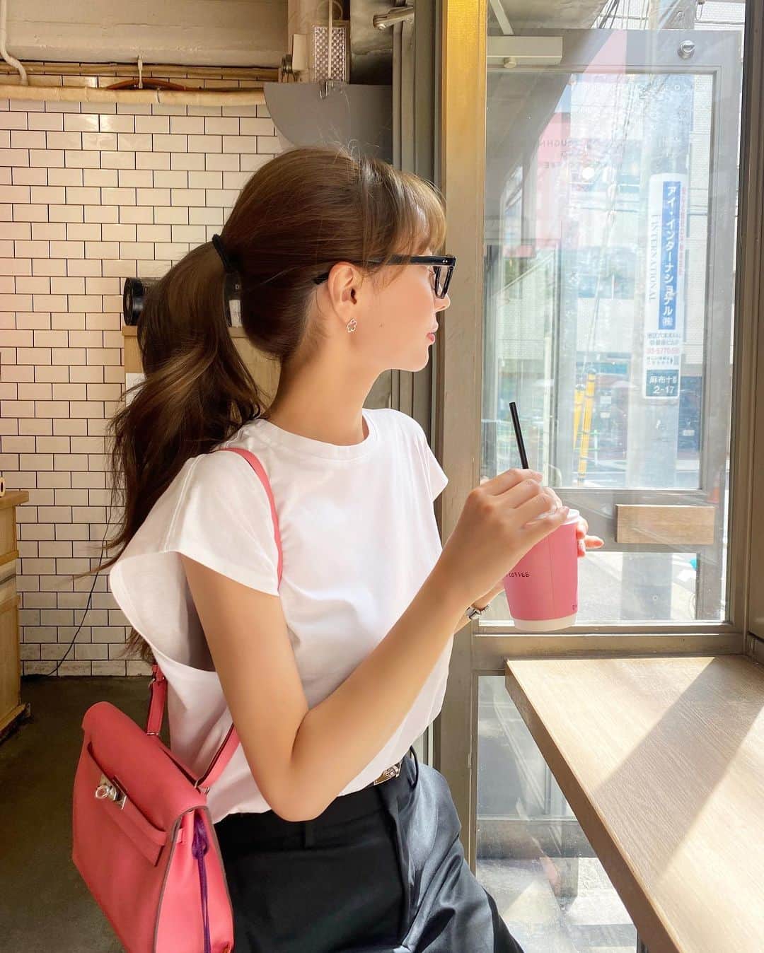 岡部あゆみのグルメインスタ