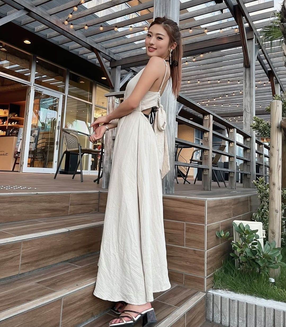 MIYABIのインスタグラム：「おはよう御座います🌞  夏はワンピース着がちです👗🌺 とっても楽☺️✨  今日も素敵な1日にしましょうね🥰  いってきまぁす💜  #cyberjapandancers #サイバージャパンダンサーズ #cjd_miyabi #ミヤビーム  #ミヤビコーデ」