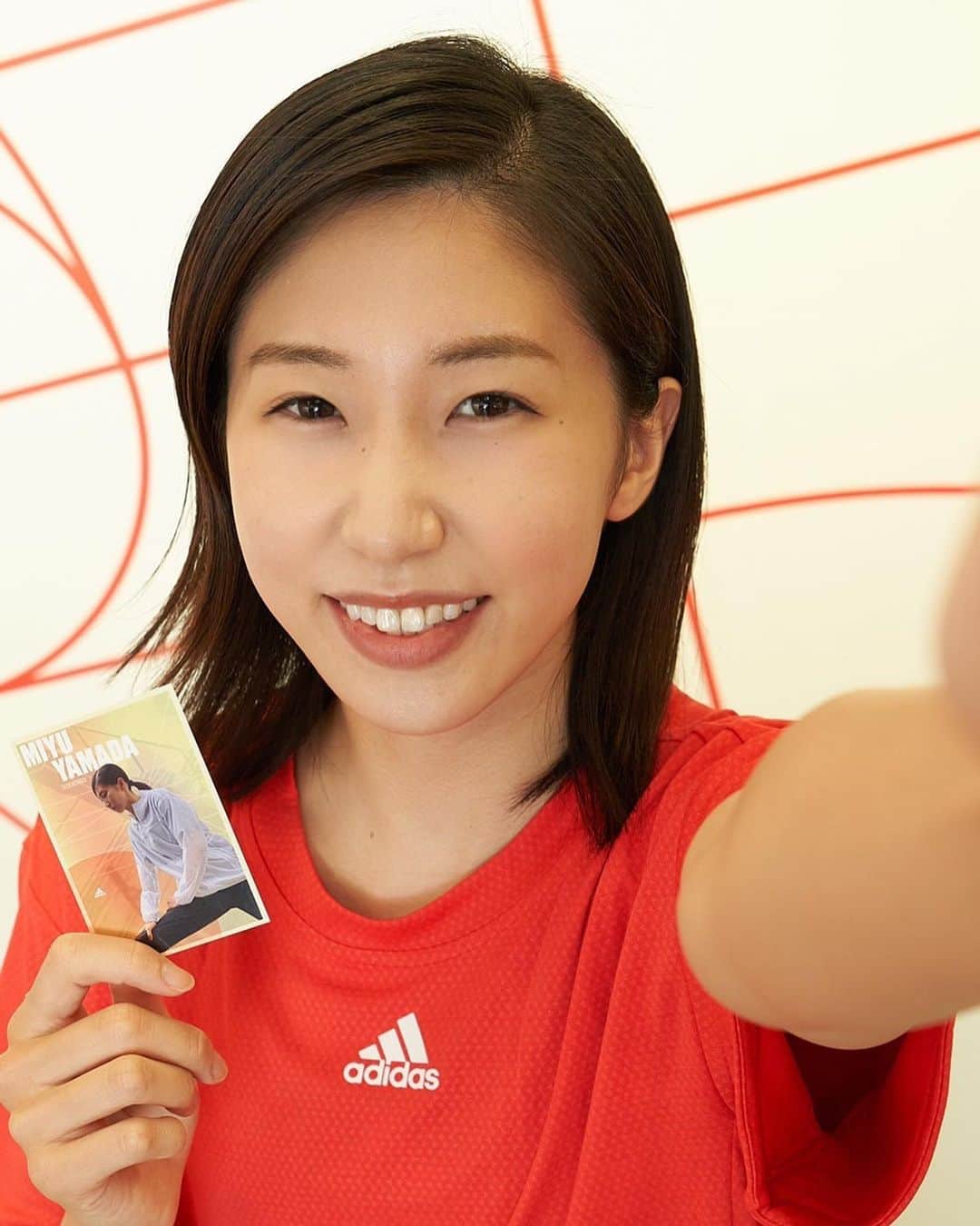 山田美諭のインスタグラム：「トレーディングカードを作っていただきました😊  忘れられない経験をサポートいただきありがとうございました。力の限り、自分の可能性に挑戦する事ができました。  ThankYou@adidas!」