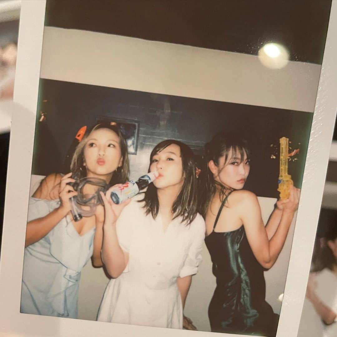 宏実のインスタグラム：「I already miss you🐶  早くまたライブで会いたいですね🥺✨  皆様お身体ご自愛ください🙇‍♀️✨」