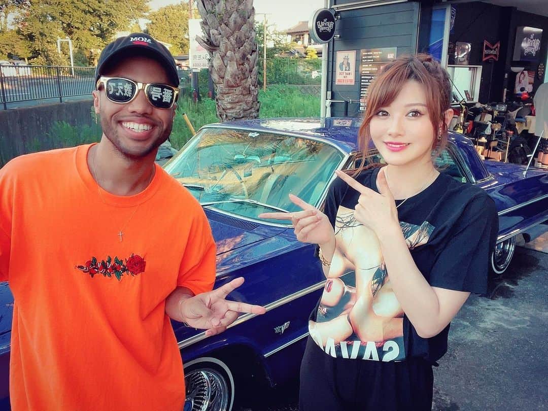 Richesのインスタグラム：「みなみちゃんと地元の埼玉で撮影するなんてエモミざわエモミでした🤗✨ 皆様1日おつまるくんでした！ ・ ・ #相沢みなみ  #リチェス #パリピ #youtube #youtuber #金髪 #黒人 #ハーフ #番号教えて #由比ヶ浜 #tバック #歌舞伎町 #新宿 #東京 #入間 #埼玉 #ガーナ #新潟 #一人暮らし #丁寧な暮らし #riches #tokyo #japan #ghana #hiphop #party #love #instagood #happy #followme」