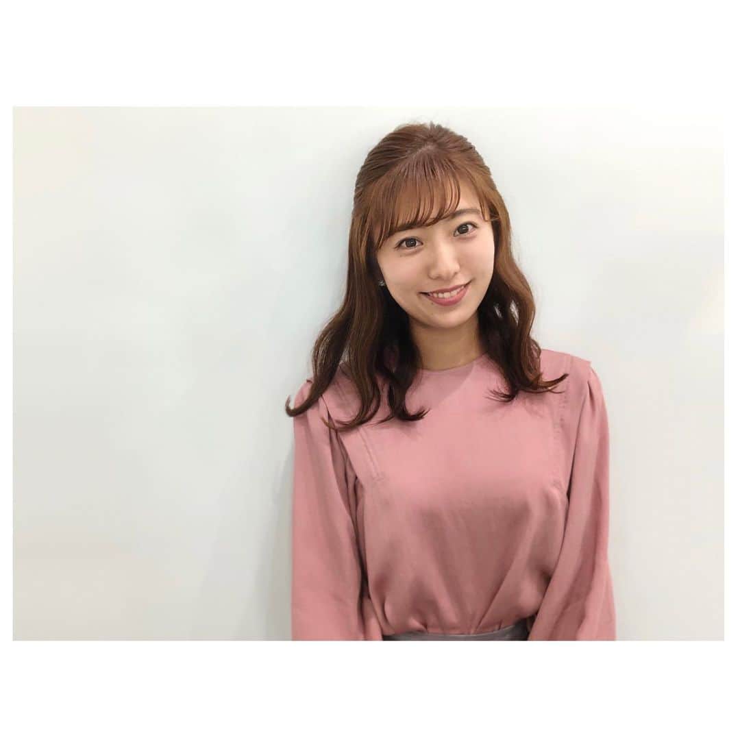 白戸ゆめのさんのインスタグラム写真 - (白戸ゆめのInstagram)「👗 . 《Wed》 tops: @qtume_collection  . きょうはピンクのかわいいトップス💗 髪の毛もウェーブで フェミニンに仕上げてもらいました🤣 . #衣装 #アナウンサー #コーデ #ootd #tops #qtume #ピンク #秋服 #ウェーブ巻き  #ヘアスタイル #ウェーブヘア #ヘアアレンジ #ハーフアップ #ニュース #キャスター」8月11日 21時25分 - yumeno.s_