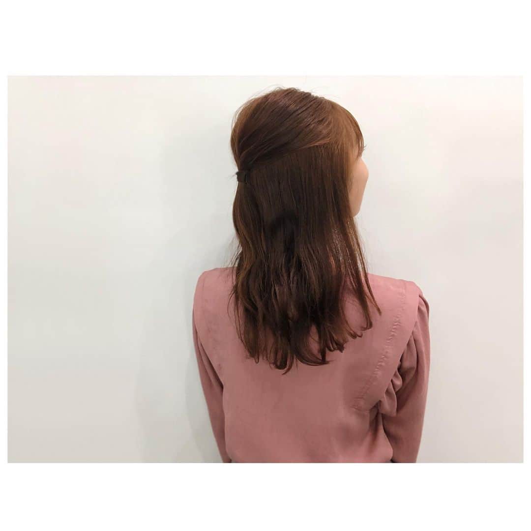 白戸ゆめのさんのインスタグラム写真 - (白戸ゆめのInstagram)「👗 . 《Wed》 tops: @qtume_collection  . きょうはピンクのかわいいトップス💗 髪の毛もウェーブで フェミニンに仕上げてもらいました🤣 . #衣装 #アナウンサー #コーデ #ootd #tops #qtume #ピンク #秋服 #ウェーブ巻き  #ヘアスタイル #ウェーブヘア #ヘアアレンジ #ハーフアップ #ニュース #キャスター」8月11日 21時25分 - yumeno.s_