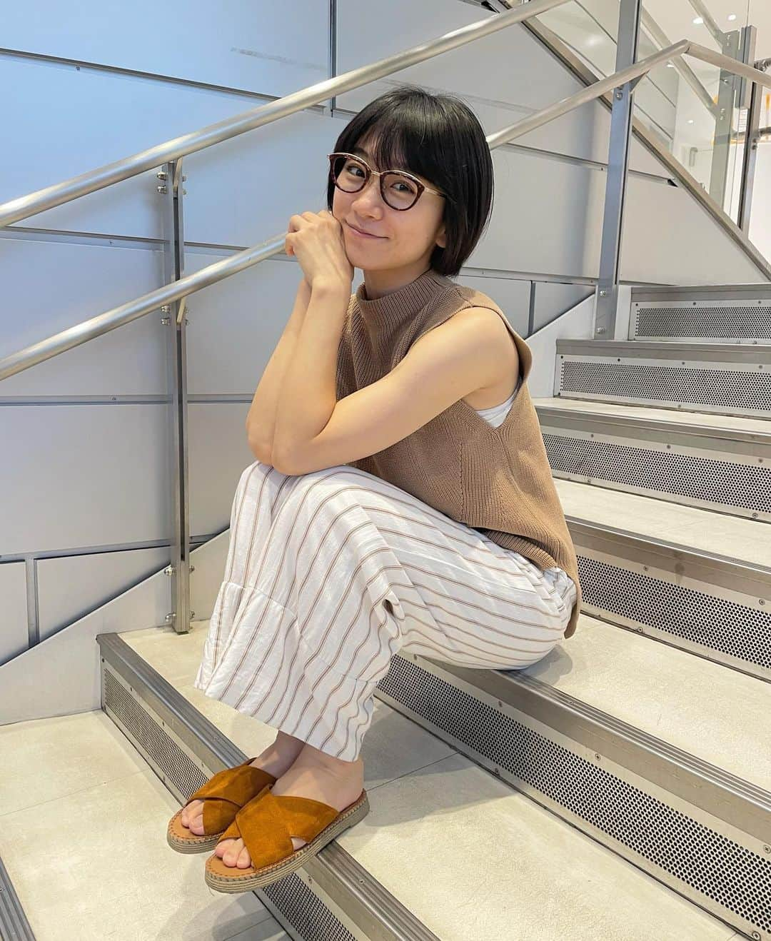 時東ぁみさんのインスタグラム写真 - (時東ぁみInstagram)「昨日の渋谷クロスFM『時東ぁみの防災士RADIO』衣装☆ ・ 立秋を過ぎたので 素材は夏物だけど、色合いは秋っぽくしてみた☆ ・ あっという間に夏が終わるぞー！！ ・ #時東ぁみ #ラジオ #radio #生放送 #渋谷クロスFM #時東ぁみの防災士radio #パーソナリティ #防災士 #ネット配信 #youtube #水曜日 #wednesday #防災 #楽しく学ぶ  #tops #トップス #rougevif #パンツ #イージーパンツ #sancia_thelabel #サンダル #sandals #gu #メガネ #glasses #steady #立秋」8月12日 8時21分 - amitokito