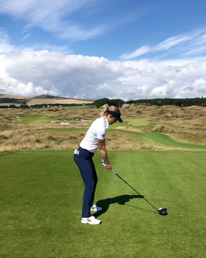 のインスタグラム：「The views this week at @DumbarnieGolfLinks are unreal! This may be the only sunshine we see all week, but I sure enjoyed it while it lasted!!」