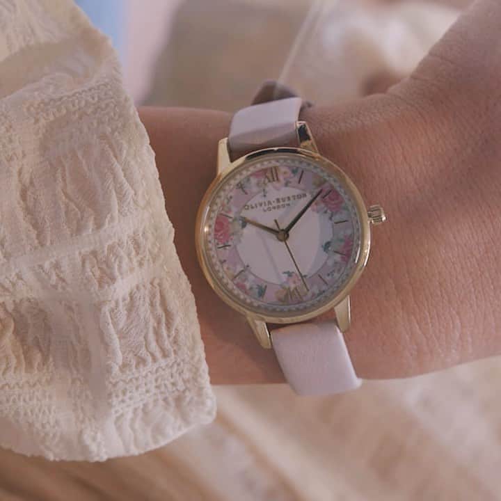 のインスタグラム：「Afternoon Tea Week done right 🫖 Featuring our dreamy limited edition @peggyporschenofficial collaboration watch 🌸 #PPxOBTeaParty #TeaParty #OliviaBurton」