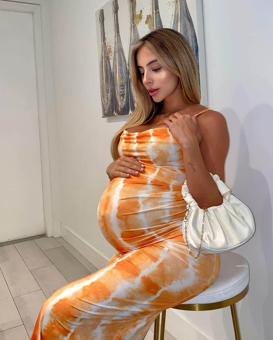 Bruna Rangel Limaさんのインスタグラム写真 - (Bruna Rangel LimaInstagram)「Moms night out 🧡 @prettylittlething」8月12日 6時39分 - xoobruna