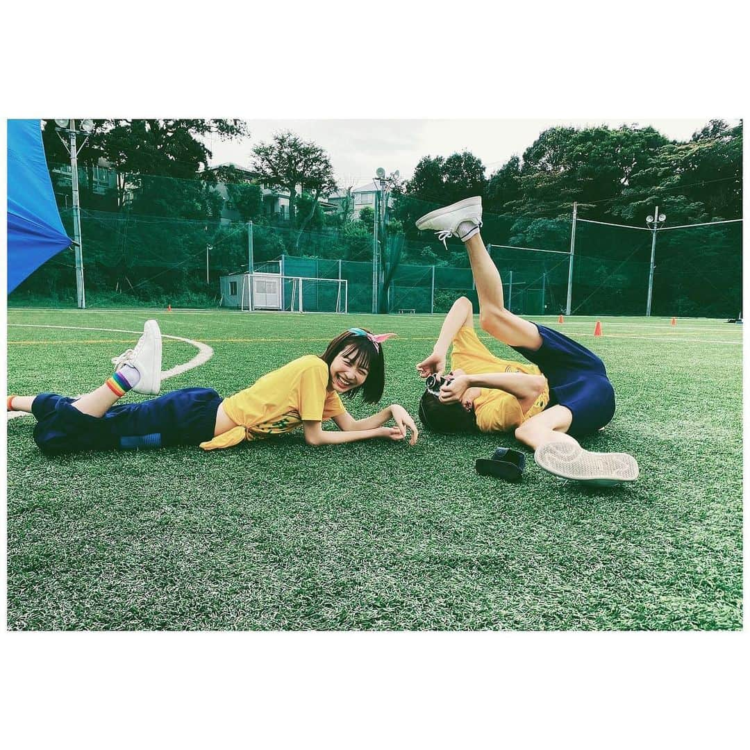 岡本夏美さんのインスタグラム写真 - (岡本夏美Instagram)「ayu sato  オフショット 🏃‍♀️🍋 おきにいり！ @honeylemon_eiga」8月12日 17時20分 - okamoto_natsumi