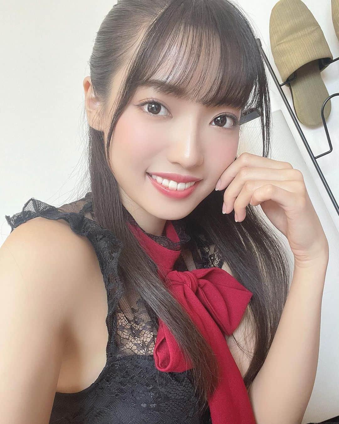 桜田愛音のインスタグラム：「おはのん🦋  本日　#カメリパ　デビューライブよろしくお願いします！ 20:00〜配信サイトにてライブ配信されるので応援しにきてください🥰  🎟チケットはこちらから🎟 【kpoplive.zaiko.io/_item/341837】 ・ ・ ・ ・ ・ ・ ・ twitter→ sakurada_anon ←検索🔍 ・ ・ ・ #桜田愛音　#マグニファイエンタテイメント　#インスタグラビア #グラビア　#水着 #撮影会　#撮影 #撮影モデル #カメラ #メイク #camera #Shooting #makeup #girl  #photooftheday #selfie #tiktok」
