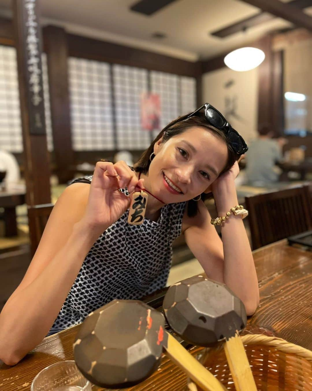 大森美知さんのインスタグラム写真 - (大森美知Instagram)「ほうとう待ち❤️‍🔥 追加でホルモンも🍶🥢  #ほうとう不動　 #山梨」8月12日 15時48分 - michi_oomori_official