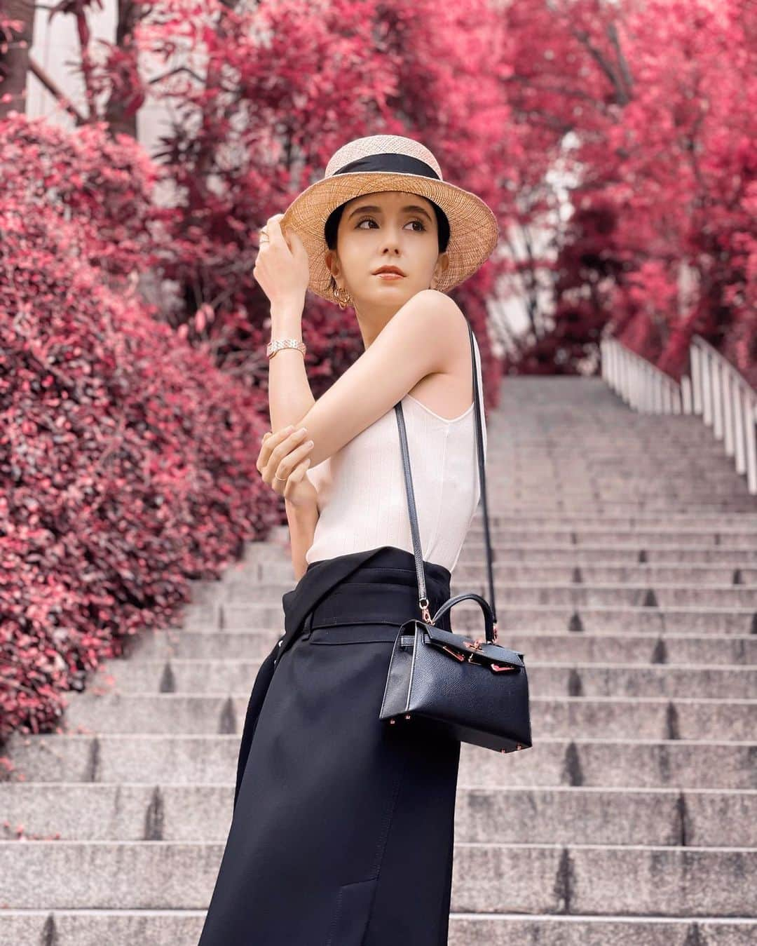 May J.さんのインスタグラム写真 - (May J.Instagram)「Summer in Pink💗  #OOTD #hat #chapeaud_o  #top #wasureta  #skirt #PhillipLim #bag #Hermes #ring #earrings #CharlotteChesnais」8月12日 18時26分 - mayjamileh