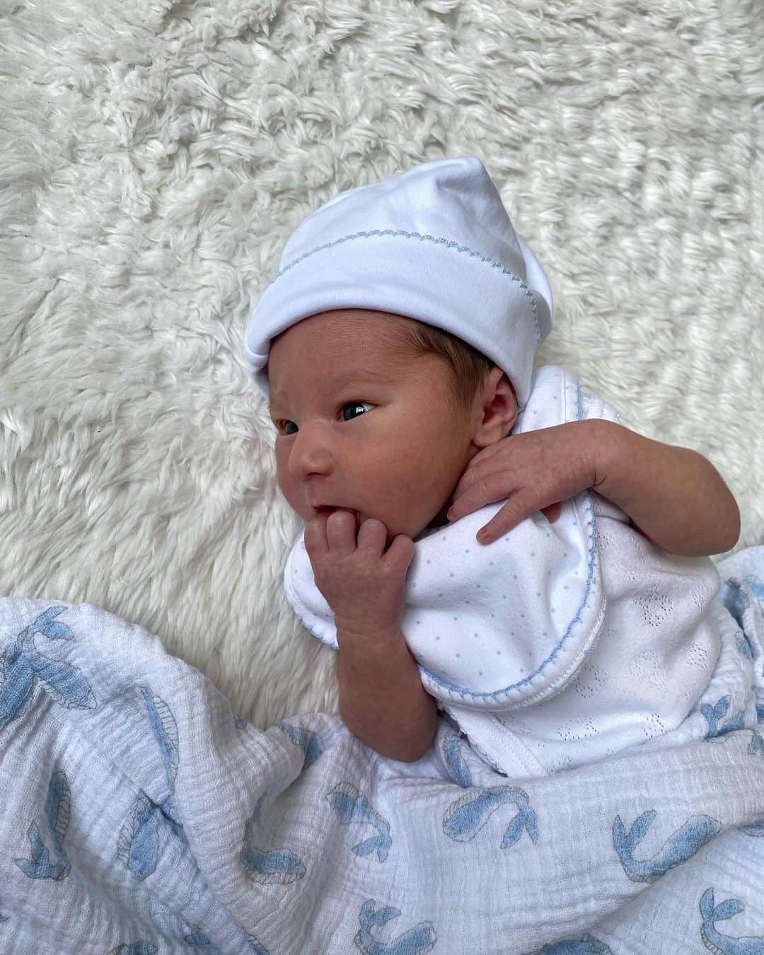 ジュリー・ロッシュさんのインスタグラム写真 - (ジュリー・ロッシュInstagram)「Baby Elio was born Aug 5th 2021💗 we love you so much already 💗」8月12日 22時36分 - julierochemiya