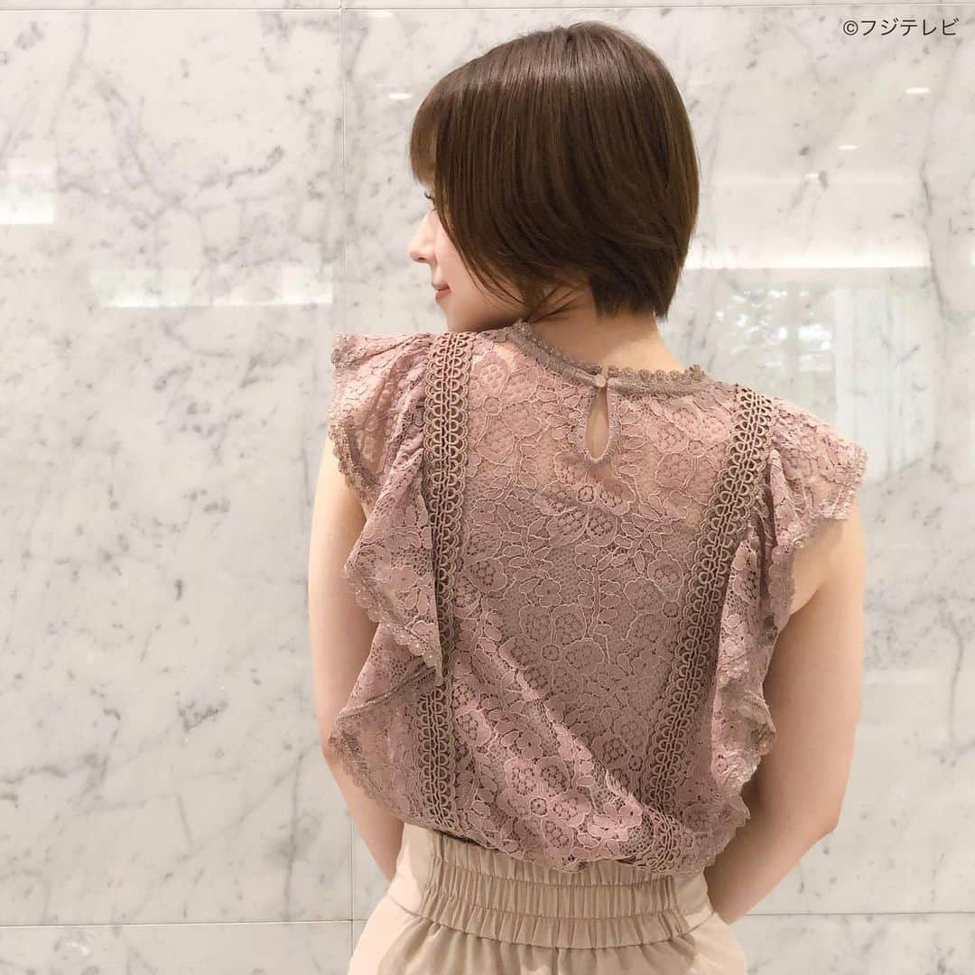 フジテレビ「めざましテレビ」さんのインスタグラム写真 - (フジテレビ「めざましテレビ」Instagram)「ファッション雑誌CanCamとコラボした お天気コーナー「きょう何着て行く？」 阿部華也子の毎日のコーデを紹介♪  8月13日(金)  【きょうのコーデ】 ブラウス→ @ingnistore ４２９０円 パンツ→ @murua_official ８１４０円 靴→ @kanematsu_official ２万６４００円 イヤリング→ @abiste_official ４８６０円  【コーデのポイント】 スラックスからデニムまで 今注目のパンツデザインといえばスリット入り💁🏻‍♀️ 定番のセンタープレスパンツも抜け感が加わり 新鮮な表情に見せてくれます👀💕 レースブラウスを合わせると きちんとさと洒落っ気を両立した オフィスカジュアルスタイルが完成👩🏻‍💻✨  #めざましテレビ #きょう何着て行く？ #阿部華也子 #今日のコーデ #コーデ #CanCam #今日のファッション #ootd #きょう何着て行く？は月〜金朝6時22分ごろ放送📺 #スタイリストたなべさおり #かやちゃん #きれいめコーデ #きれいめカジュアル #大人コーデ #夏コーデ #スリットパンツ #センタープレスパンツ #レースブラウス　#オフィスカジュアル #上品コーデ  #アナウンサー衣装」8月13日 12時32分 - mezamashi.tv