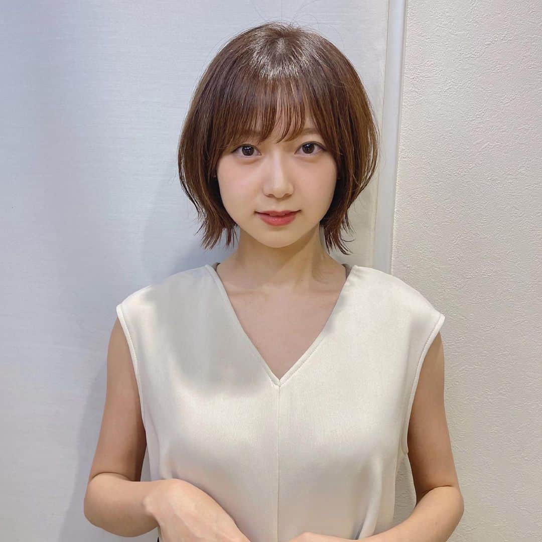 のインスタグラム：「❤︎ YouTubeにもカット動画載せましたが 写真だとこんな感じです🍉 ⁡ 本当に、髪がすぐに乾く〜〜🧖🏻‍♀️ ⁡ ⁡ ⁡ ⁡ #ショートボブ  #外ハネボブ  #くびれヘア  #吉田悠希」