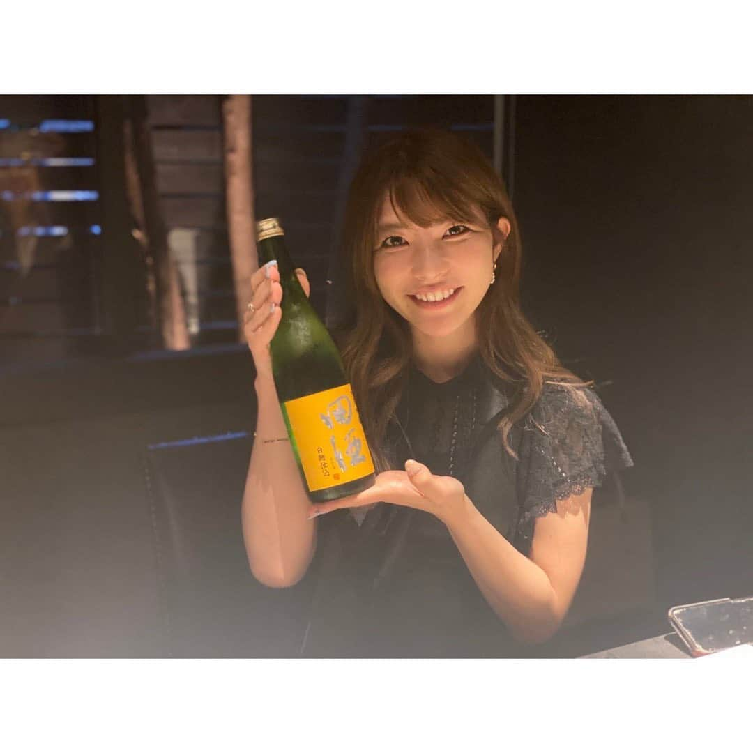 上原亜衣さんのインスタグラム写真 - (上原亜衣Instagram)「たまには ノーマルカメラ📸  美味しい日本酒に 美味しいお肉☺️💗  #新進気鋭  #焼き肉 #日本酒 #ディナー」8月13日 11時18分 - ai_uehara_ex