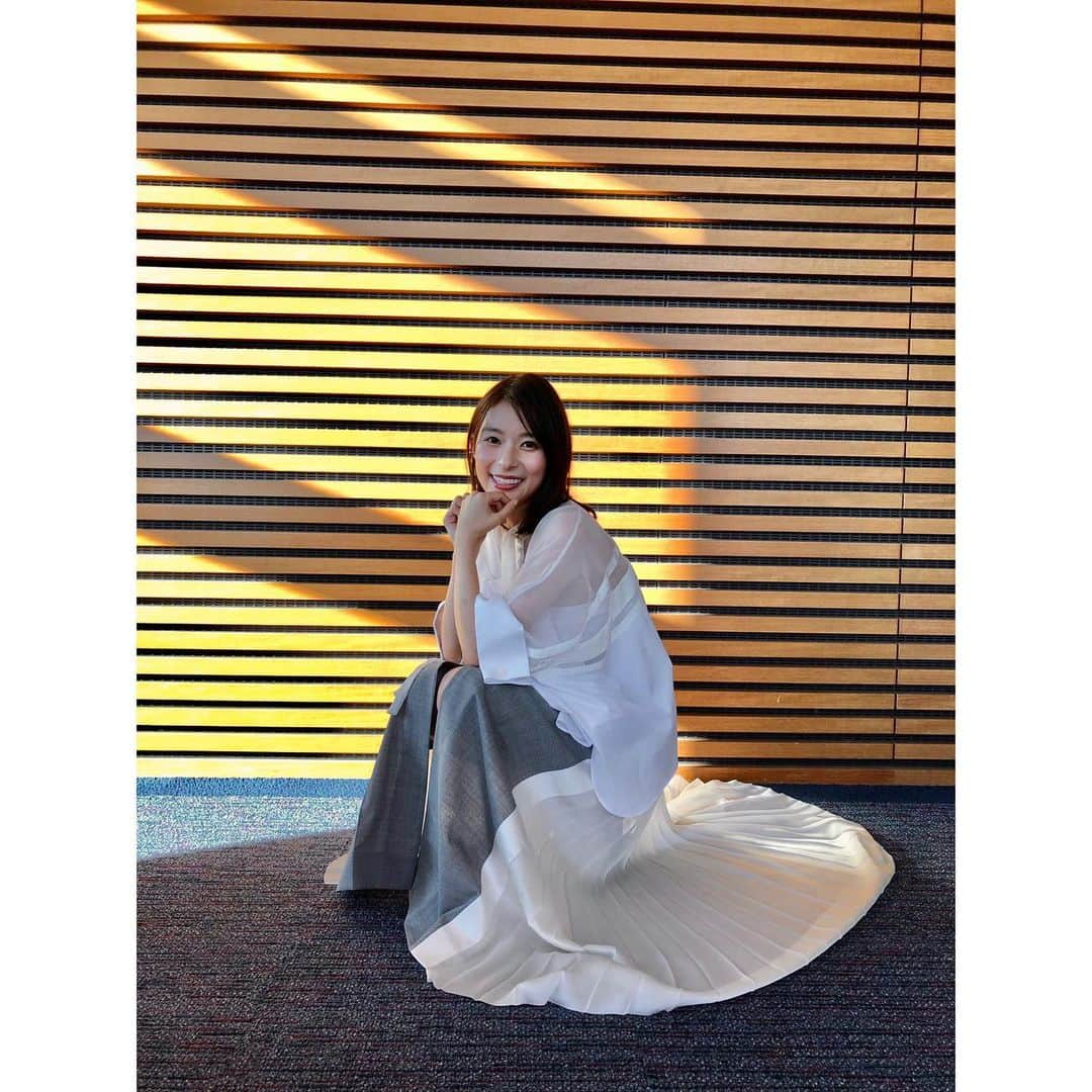 芳根京子さんのインスタグラム写真 - (芳根京子Instagram)「👗 @ami_michihata 💄 @maikoinomatamaiko  @shinhanninflag_ntv  #真犯人フラグ #🚩」8月13日 11時23分 - yoshinekyoko