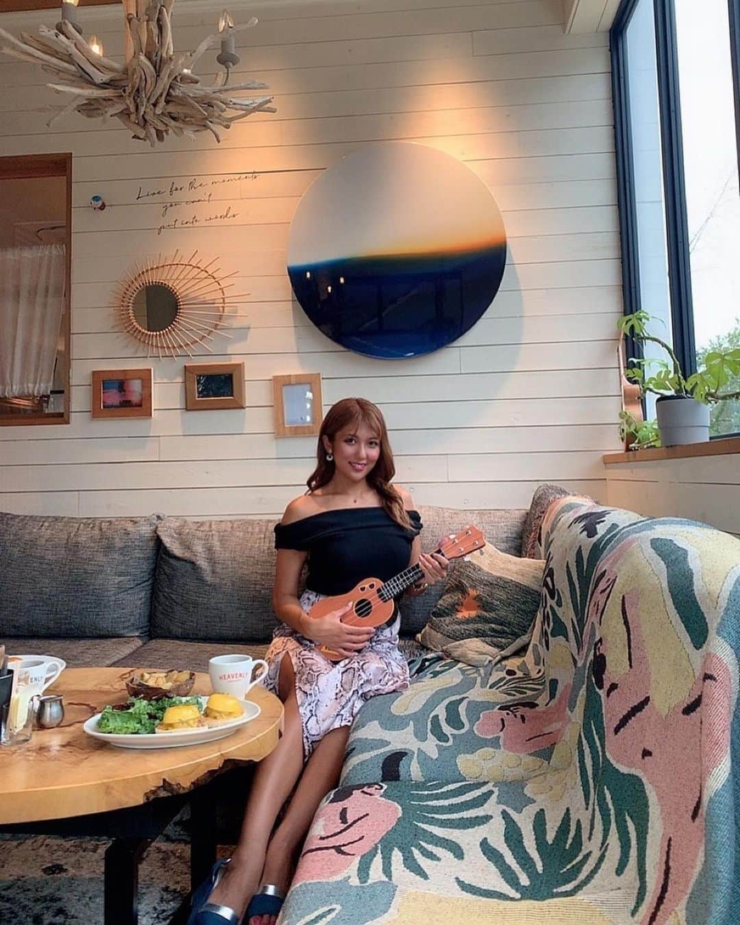 神谷麻美さんのインスタグラム写真 - (神谷麻美Instagram)「#Aloha 🌺💖🤙✨   #ハワイアン 料理食べたよ🏖🥰💖 美味しい～💖🥰💖  #エッグベネディクト 大好き🥰💖💖  お店可愛すぎる🌴🦄🤙💖  #heavenlydaikanyama  #waikiki #代官山ディナー」8月13日 7時52分 - asamice428