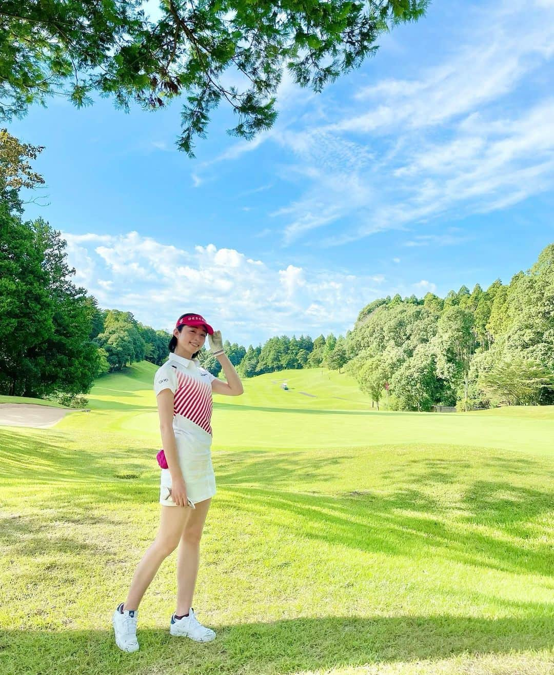 森木美和さんのインスタグラム写真 - (森木美和Instagram)「夏の空、夏のゴルフコース⛳️  最高にキレイじゃない⁈✨✨✨☺️  #enjoygolf  #golf#ゴルフ#ゴルフ練習#ゴルフ場#ゴルフ女子#ゴルフ男子#golfgirl#ゴルフファッション#ゴルフ好き#ゴルフコーデ#ゴルフ好きと繋がりたい#ゴルフスイング」8月13日 10時02分 - miwamoriki