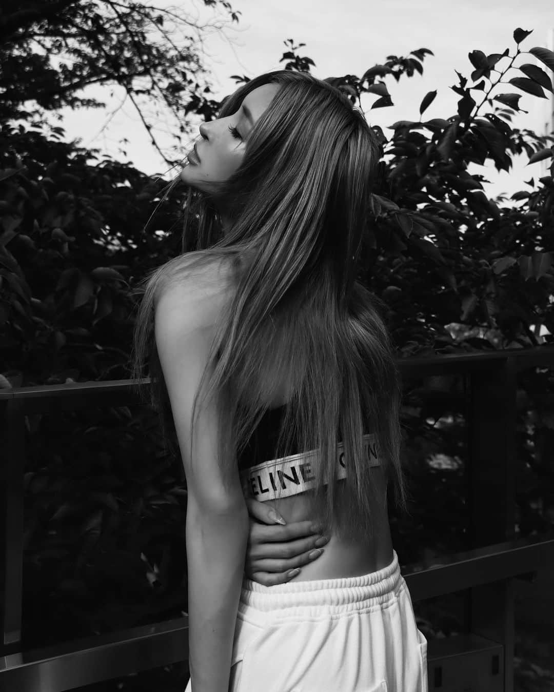小原優花のインスタグラム：「今日も良い1日になりますように🥰🌿」