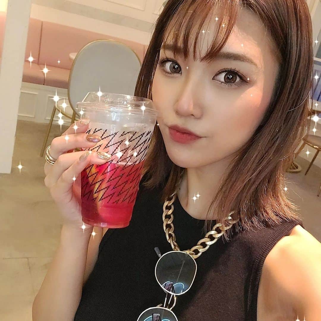 成沢紫音のインスタグラム