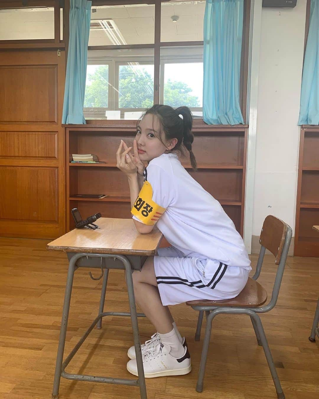 TWICEさんのインスタグラム写真 - (TWICEInstagram)「안녕 나 전교회장🤓」8月13日 21時56分 - twicetagram