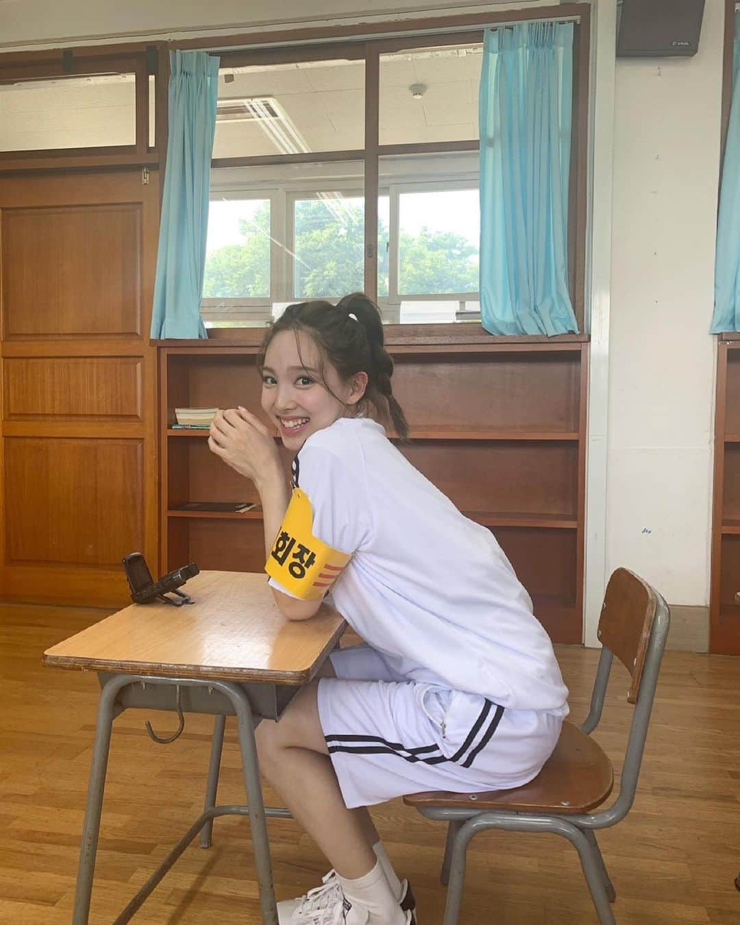 TWICEさんのインスタグラム写真 - (TWICEInstagram)「안녕 나 전교회장🤓」8月13日 21時56分 - twicetagram