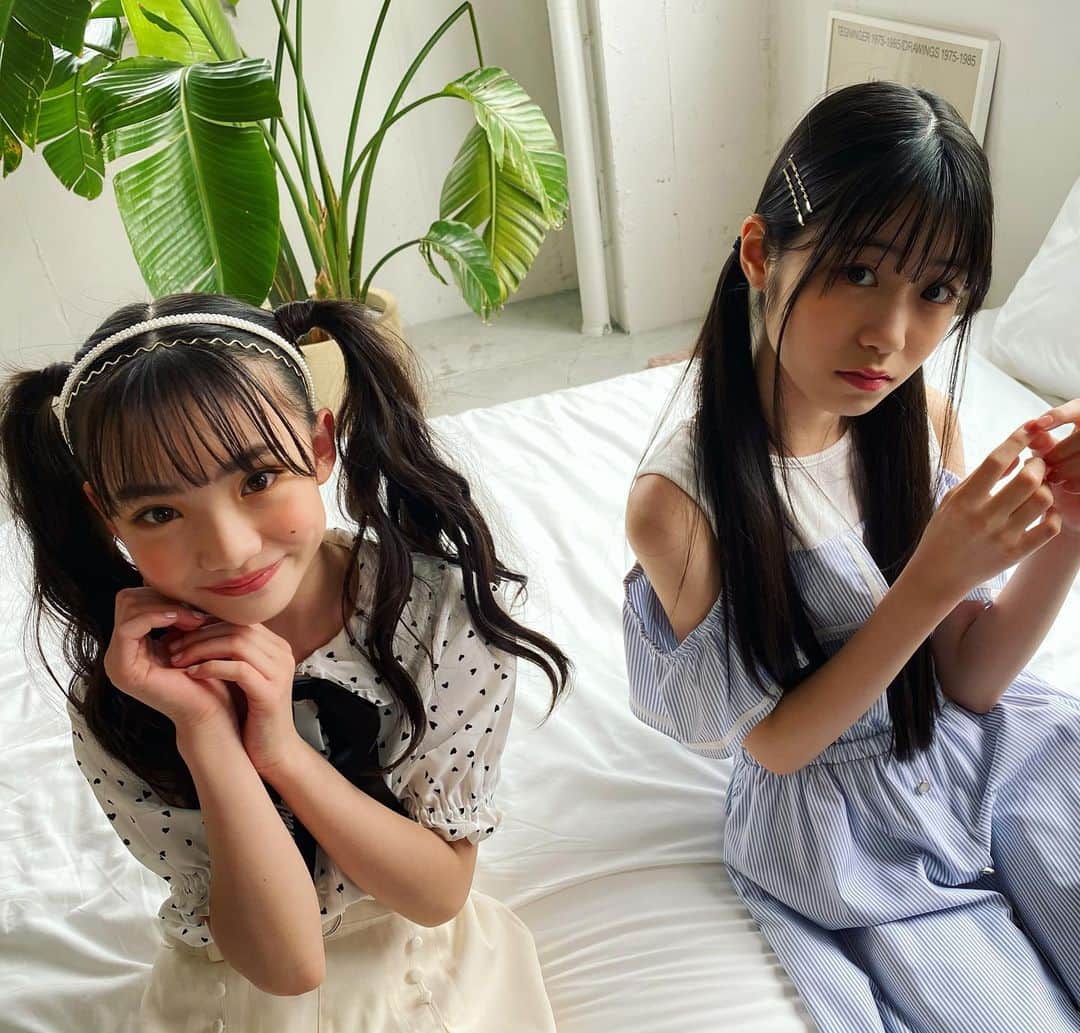 ニコ☆プチのインスタグラム：「. . あざと姉妹♡♡ . #濱﨑心愛 #星乃あんな」