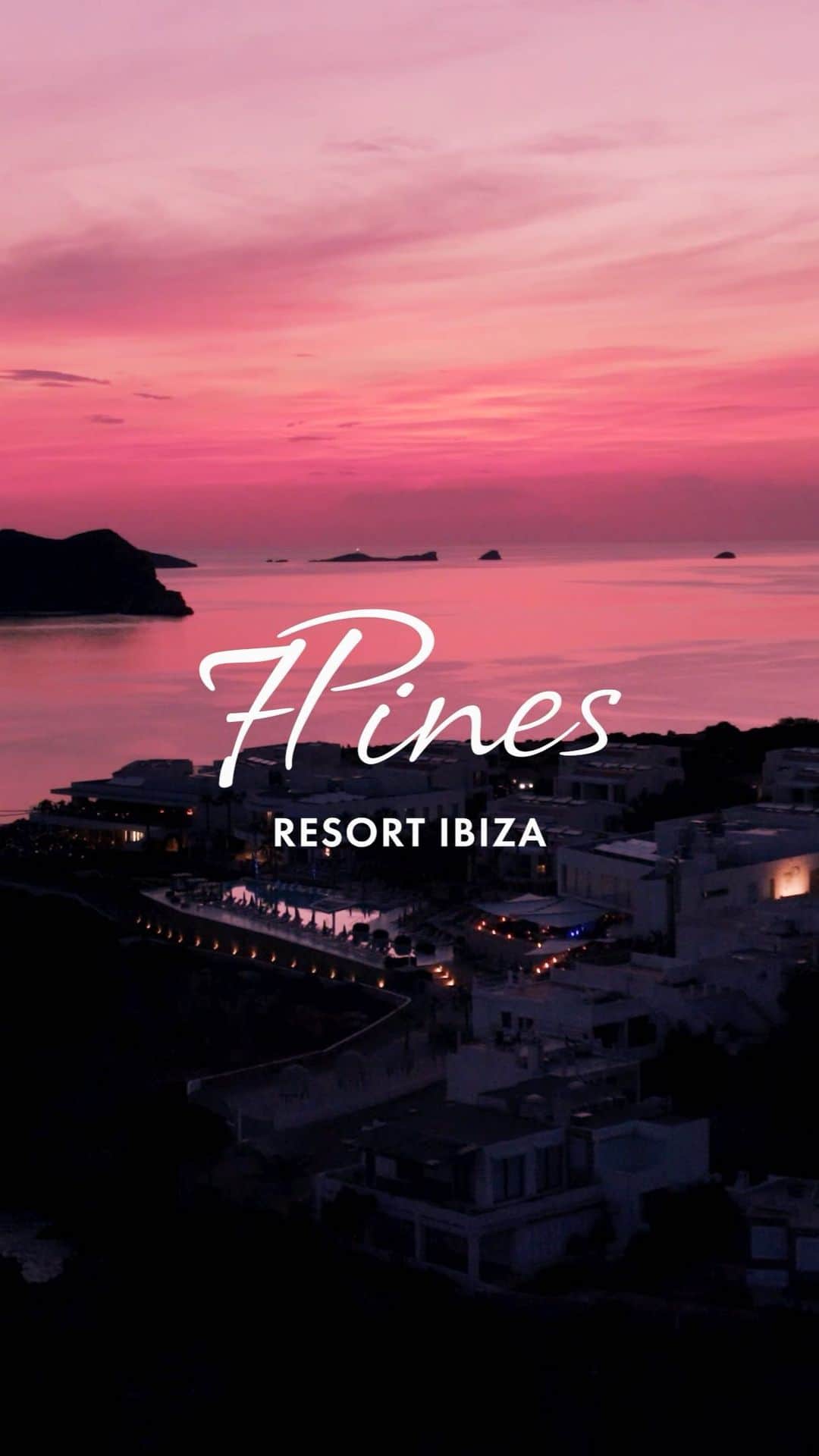 BEAUTIFUL HOTELSのインスタグラム：「Discovered a whole new side of Ibiza from our stay at @7PinesIbiza. From the magic of Es Vedrà & unimaginable sunsets in the west, to the iconic old town in the south & the awe-striking and serene coast in the north, the destination has something for everyone.  📍 @7Pinesibiza @Hyatt @Destinationhotels 📸 @matiasderada + @lizzymcole 🎶 @kasbomusic 👫 @lorenzyoga @jamielouwellness @bohemianbondibiza @maisiekateyoung @jessiemay_bohemianbond @laurensophiemessack @nic.schroth @karlapires」
