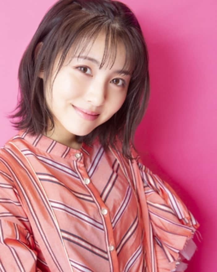 浜辺美波さんのインスタグラム写真 - (浜辺美波Instagram)「ど こ も 行 け な い お 盆 休 み で す ね 。 。 。😵 ・ ・ ・ #浜辺美波 #はまみぃ #ベーやん #はまべみなみ #minamihamabe #みーちゃん #みーたん #浜辺美波可愛すぎ #浜辺美波好きな人と繋がりたい #l4l #f4f #tokyo #japan #instagramer #instagood #instalike #instapic」8月13日 18時25分 - lgm_naotan