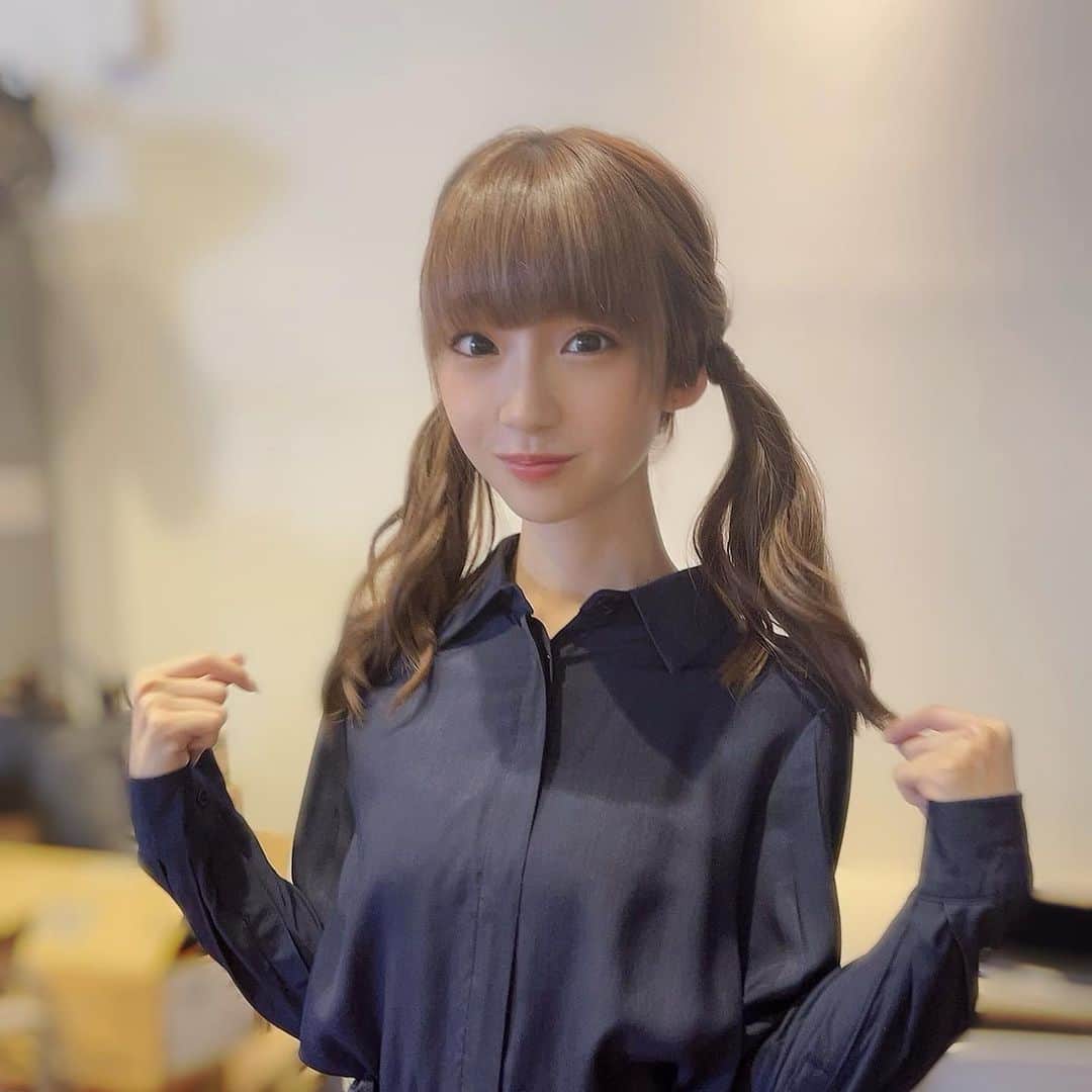 荻野由佳のインスタグラム：「👧🏻 😂」