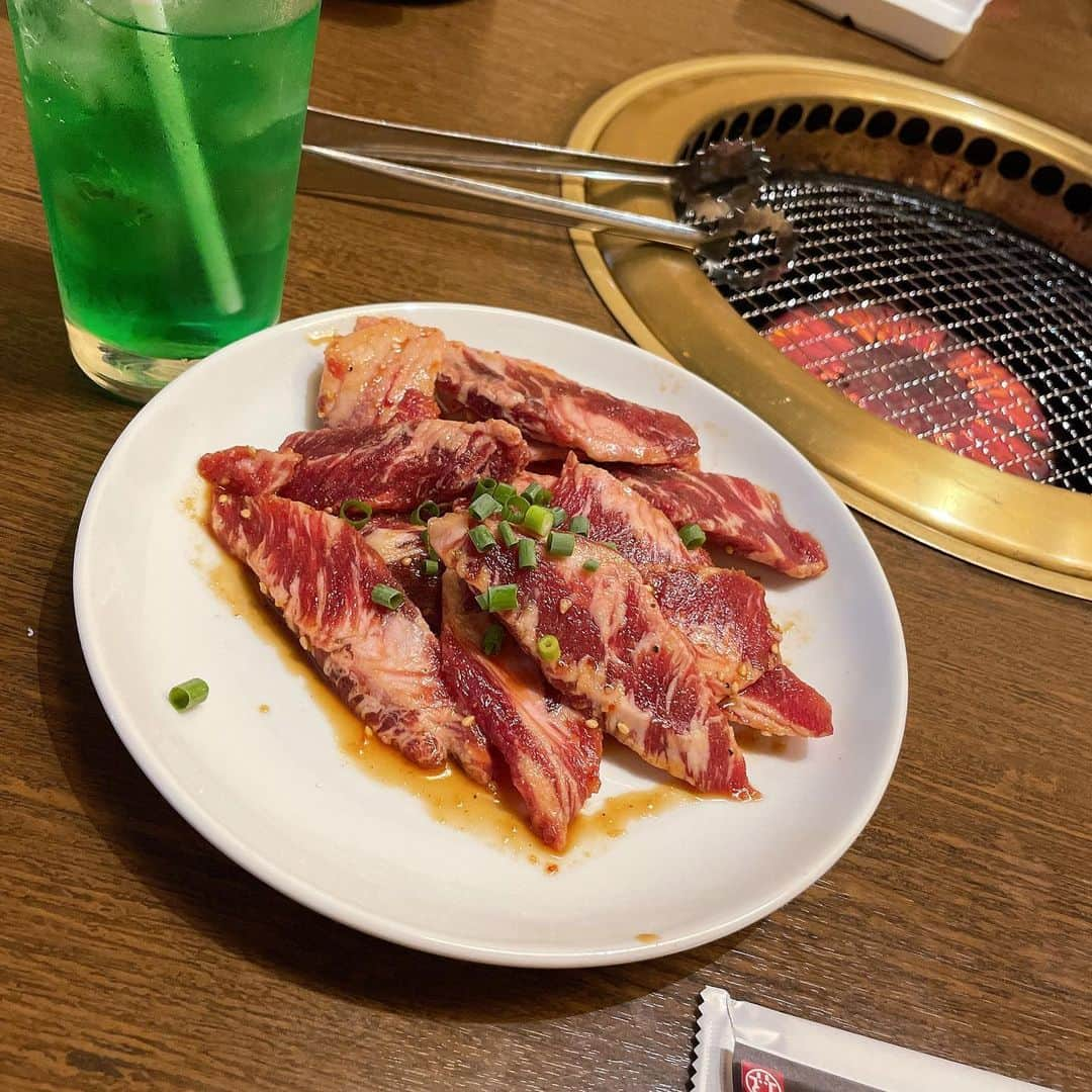 どぬくのインスタグラム：「お久しぶりの焼肉🤤 3キロくらい太ったなこれ」