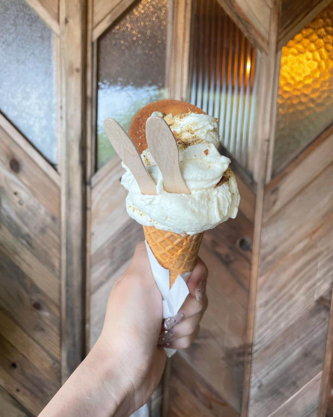 北川綾巴さんのインスタグラム写真 - (北川綾巴Instagram)「🍦🥄   #ジェラート  #西尾カフェ   #西尾  #williamsgelato」8月13日 22時21分 - ryoha_1009_