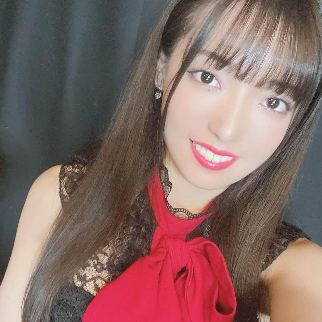 桜田愛音さんのインスタグラム写真 - (桜田愛音Instagram)「#カメリパ　デビューライブありがとうございました😝✌️  みんなで練習してる時も上手く踊れてなくて、自主練でも踊れなくて、何度もめげそうになったけど、メンバーのお陰で踊りきる事ができました🥲💭  そして、デビューライブを見守ってくれた方ありがとうございました！ これから頑張っていきます💨 ・ ・ ・ ・ ・ ・ ・ twitter→ sakurada_anon ←検索🔍 ・ ・ ・ #桜田愛音　#マグニファイエンタテイメント　#インスタグラビア #グラビア　#水着 #撮影会　#撮影 #撮影モデル #カメラ #メイク #camera #Shooting #makeup #girl  #photooftheday #selfie #tiktok」8月14日 1時09分 - sakurada_anon